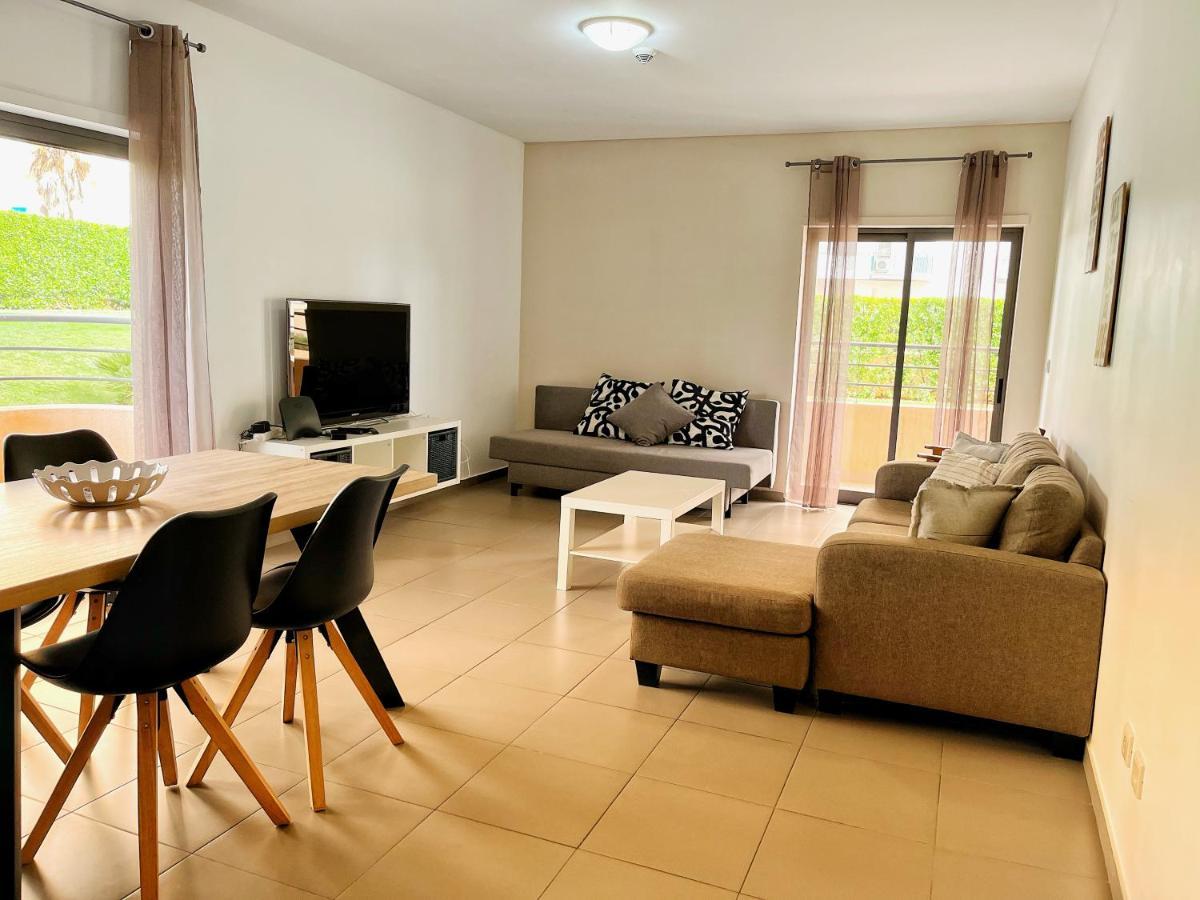 Awesome Apartment In Praia Da Rocha ポルティマン エクステリア 写真