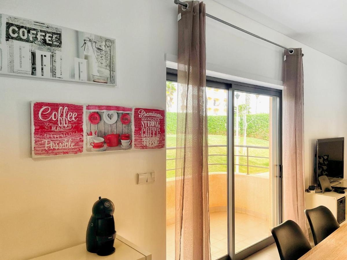 Awesome Apartment In Praia Da Rocha ポルティマン エクステリア 写真